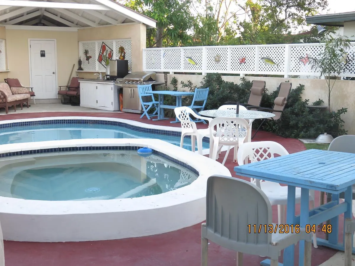 Winton Retreat Studio Apartment Nassau Bahamas
