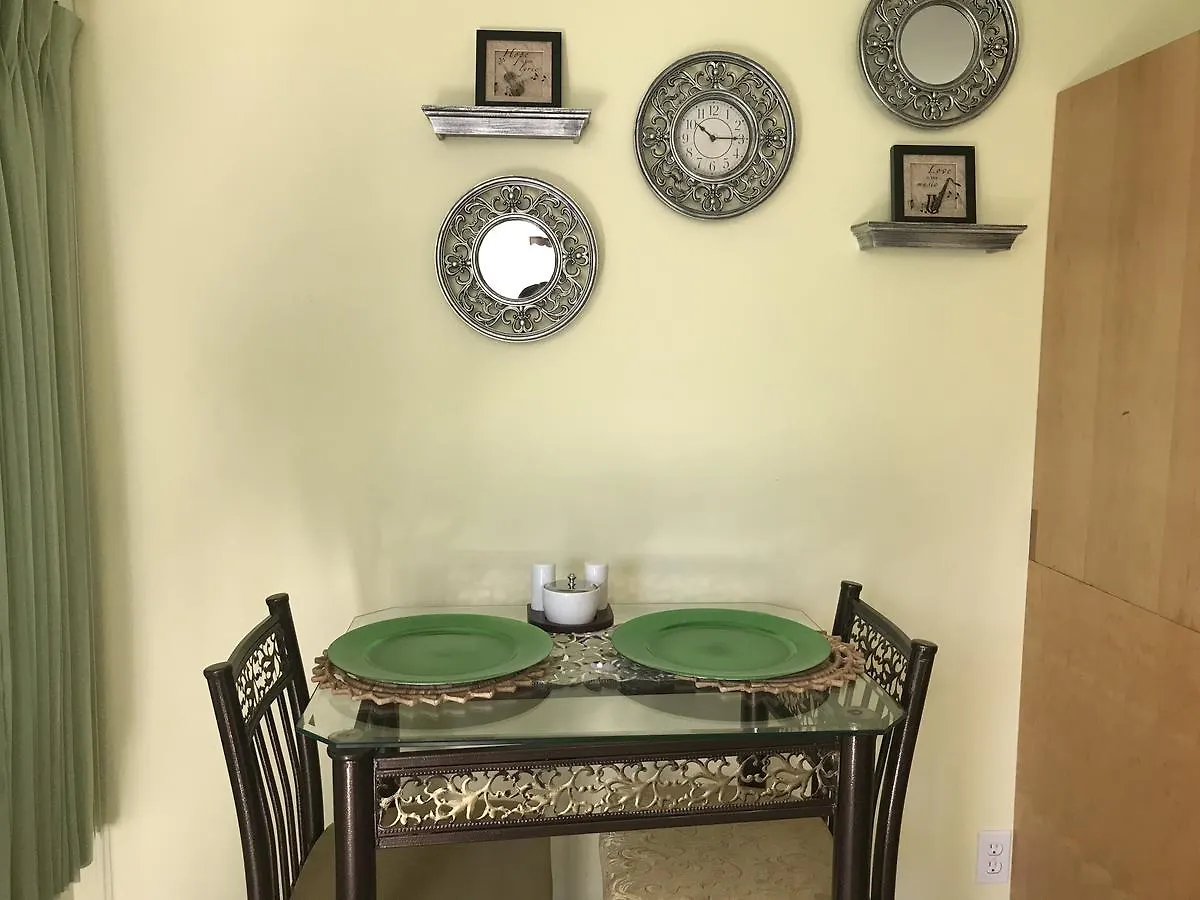 Winton Retreat Studio Apartment Nassau