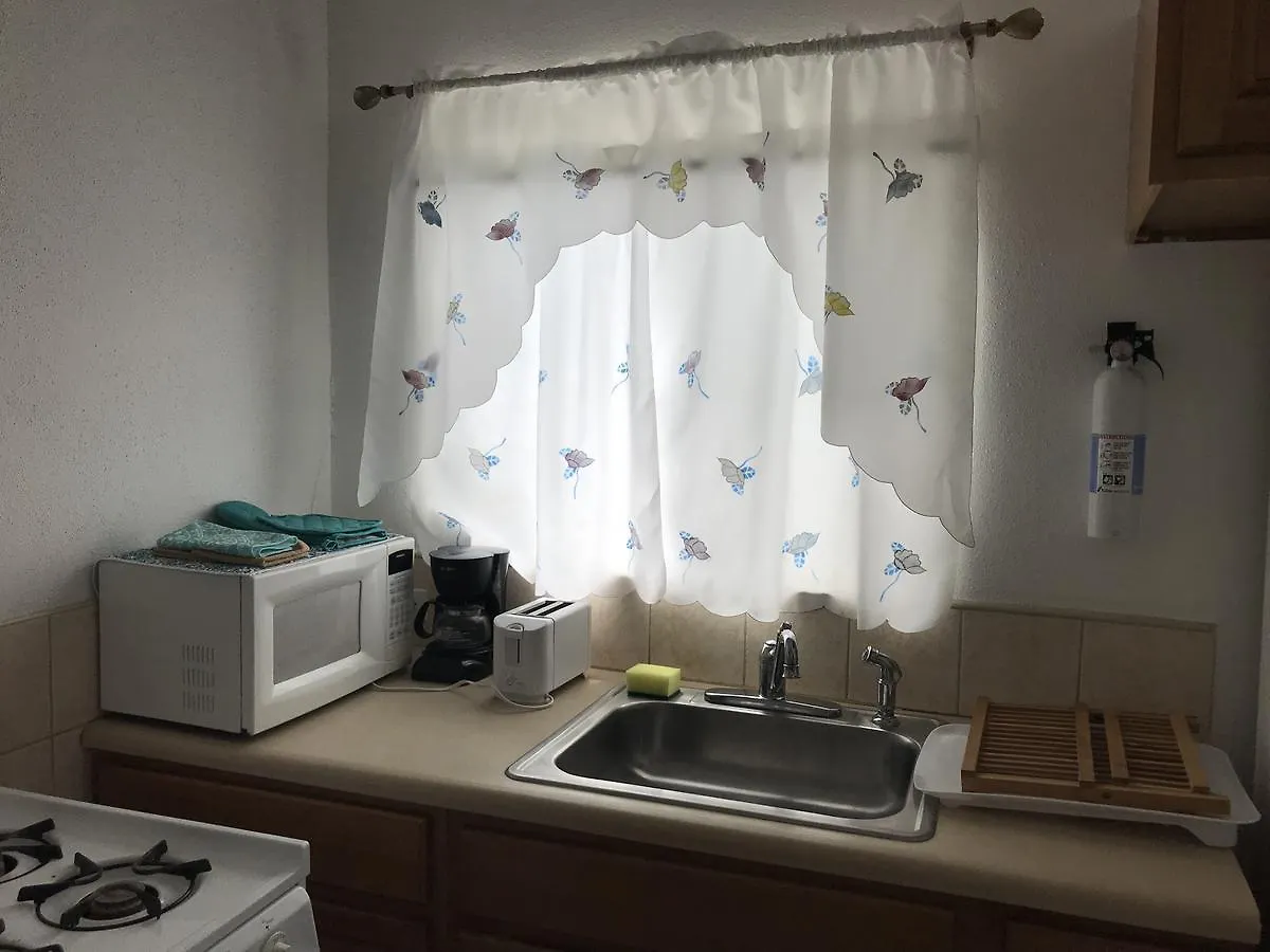 Winton Retreat Studio Apartment Nassau
