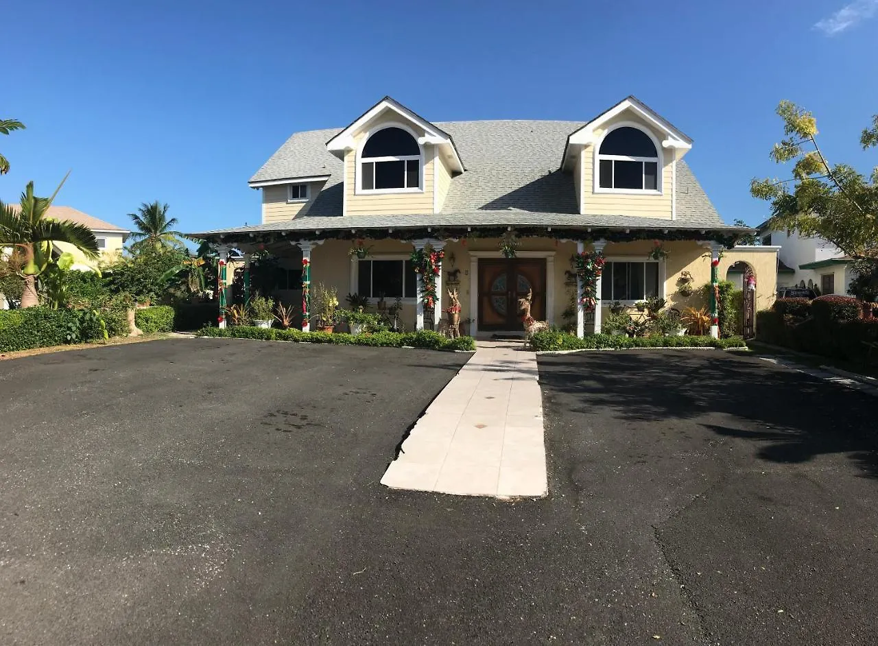Winton Retreat Studio Apartment Nassau Bahamas